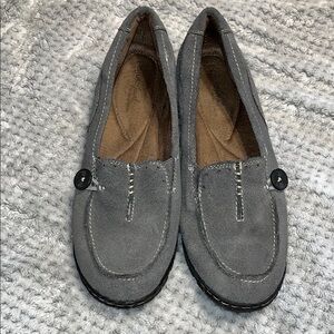 Natural Soul Gray Suede Loafers with Cushioned Insoles